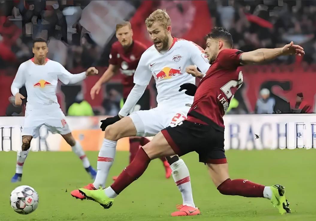 包含沙尔克客场逼平对手，德甲保级压力骤增的词条