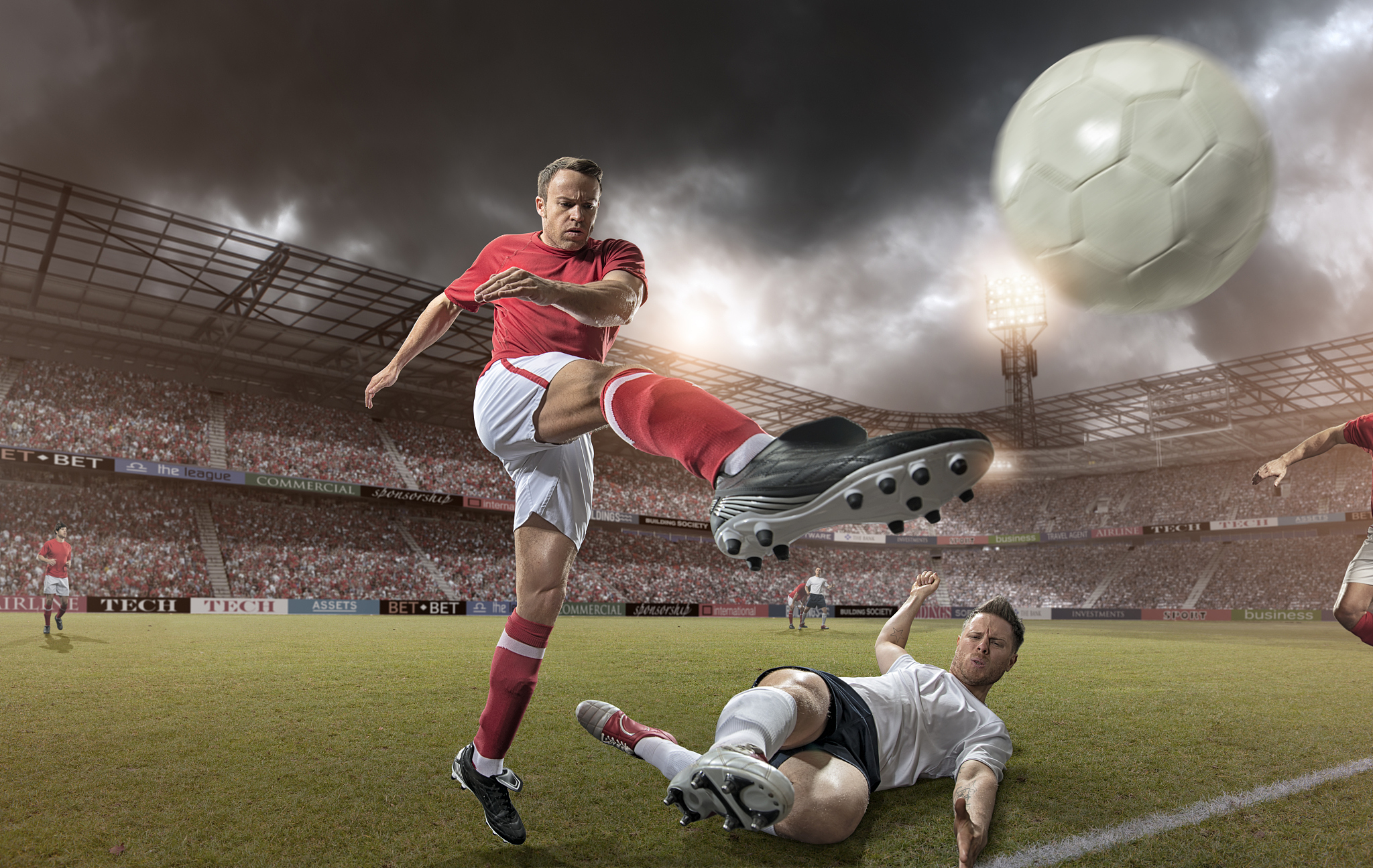 全球酷炫足球服装潮流推出，备受瞩目