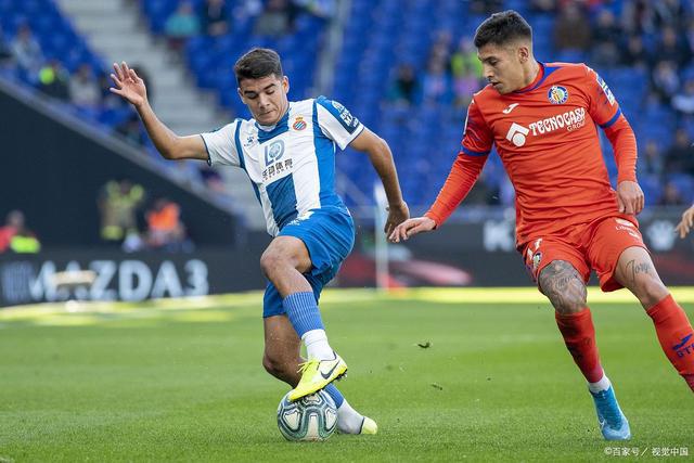 吉马雷斯在里昂的比赛中展现强大实力