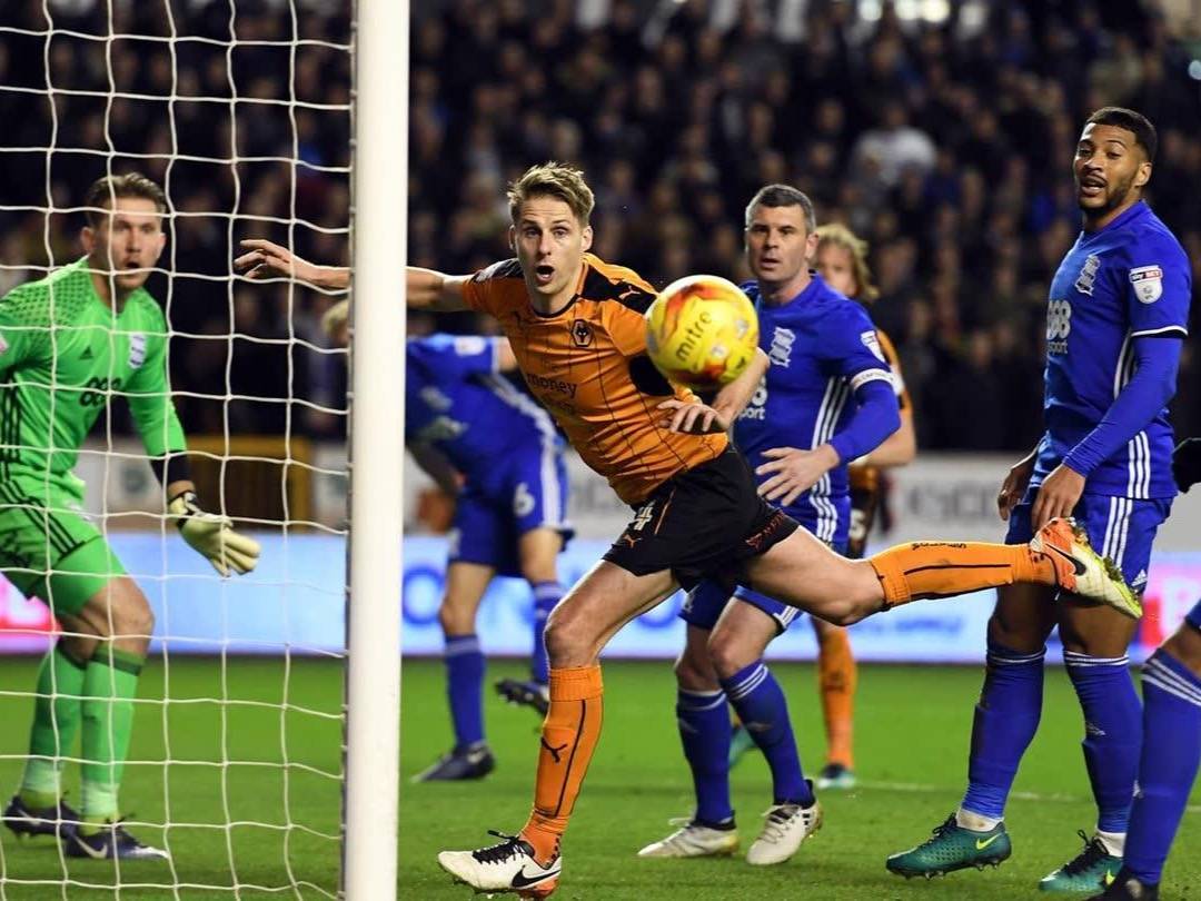 伯明翰城客场失利，需加强进攻！