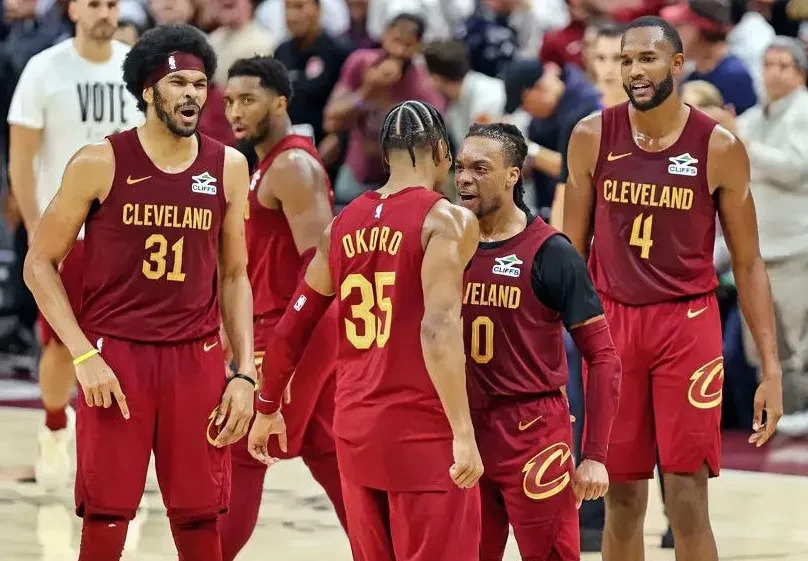 关于骑士击败魔术，特雷斯分力求胜利的信息