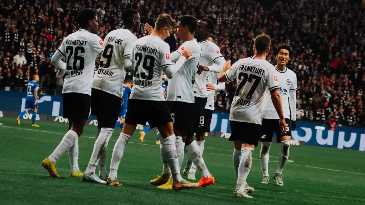 FB体育APP-斯图加特主场取胜，继续在积分榜上攀升