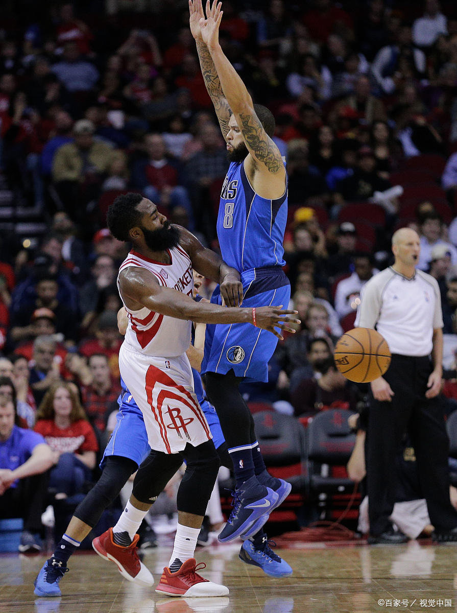 火箭逆转击败对手，哈登表现稳定
