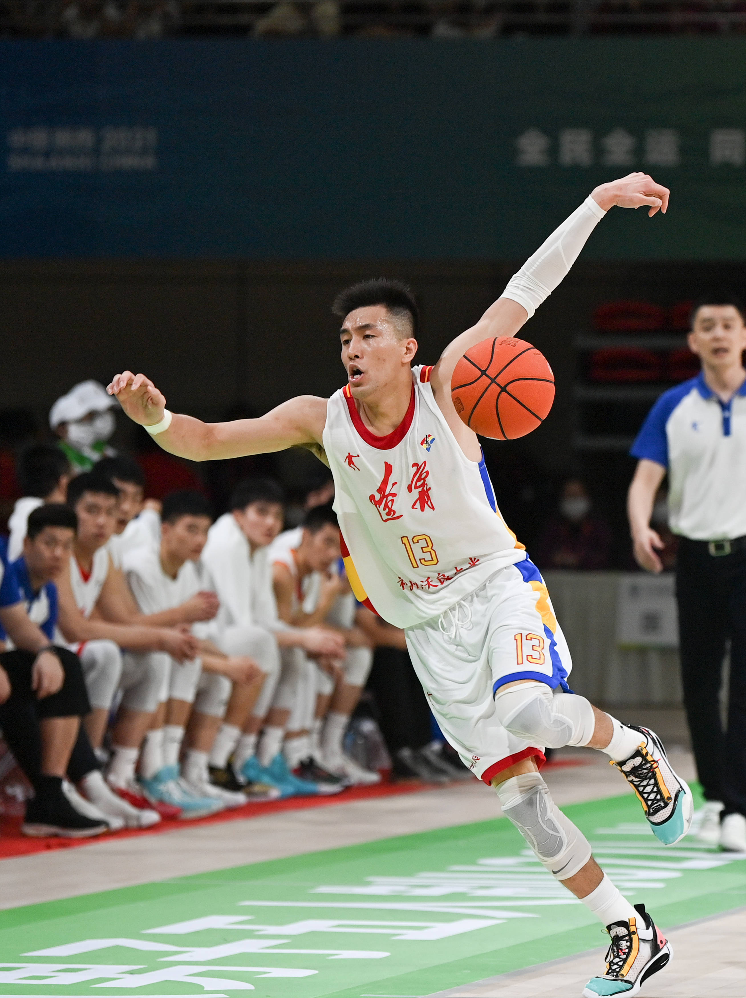 辽宁队走下神坛，卫冕之路波澜重重