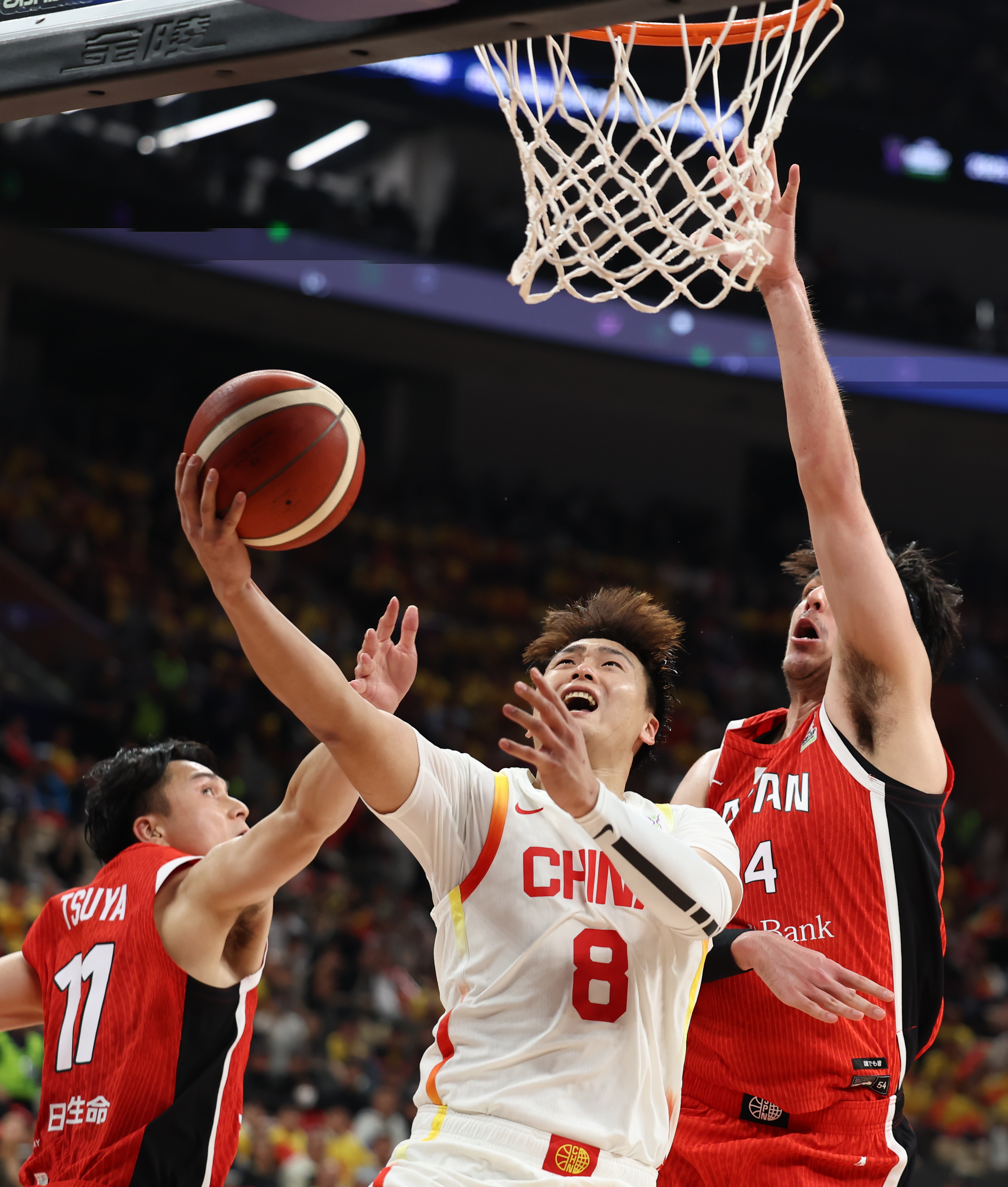 全面击败！中国篮球联赛男子夺得冠军