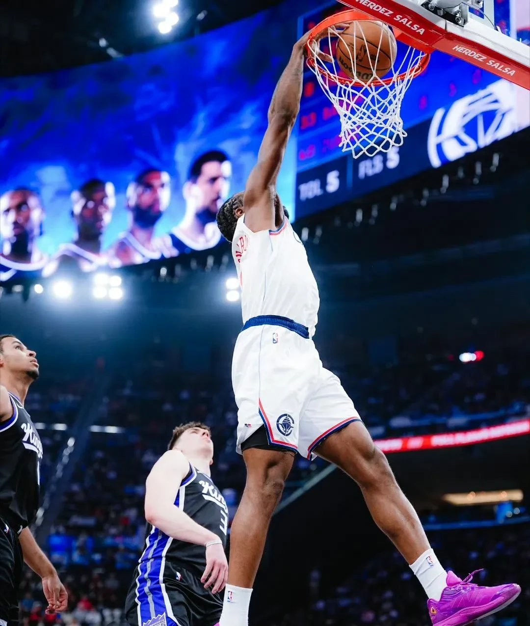 快船队擒下主要对手实现领先