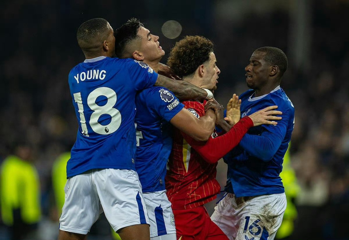 包含里昂对蒙彼利埃：两队的胜负之争的词条