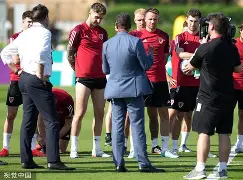 纽伦堡队员状态神勇备战，对冲三分信心十足