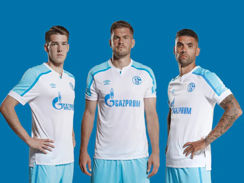 包含沙尔克04遭遇不敌，客场失利的词条