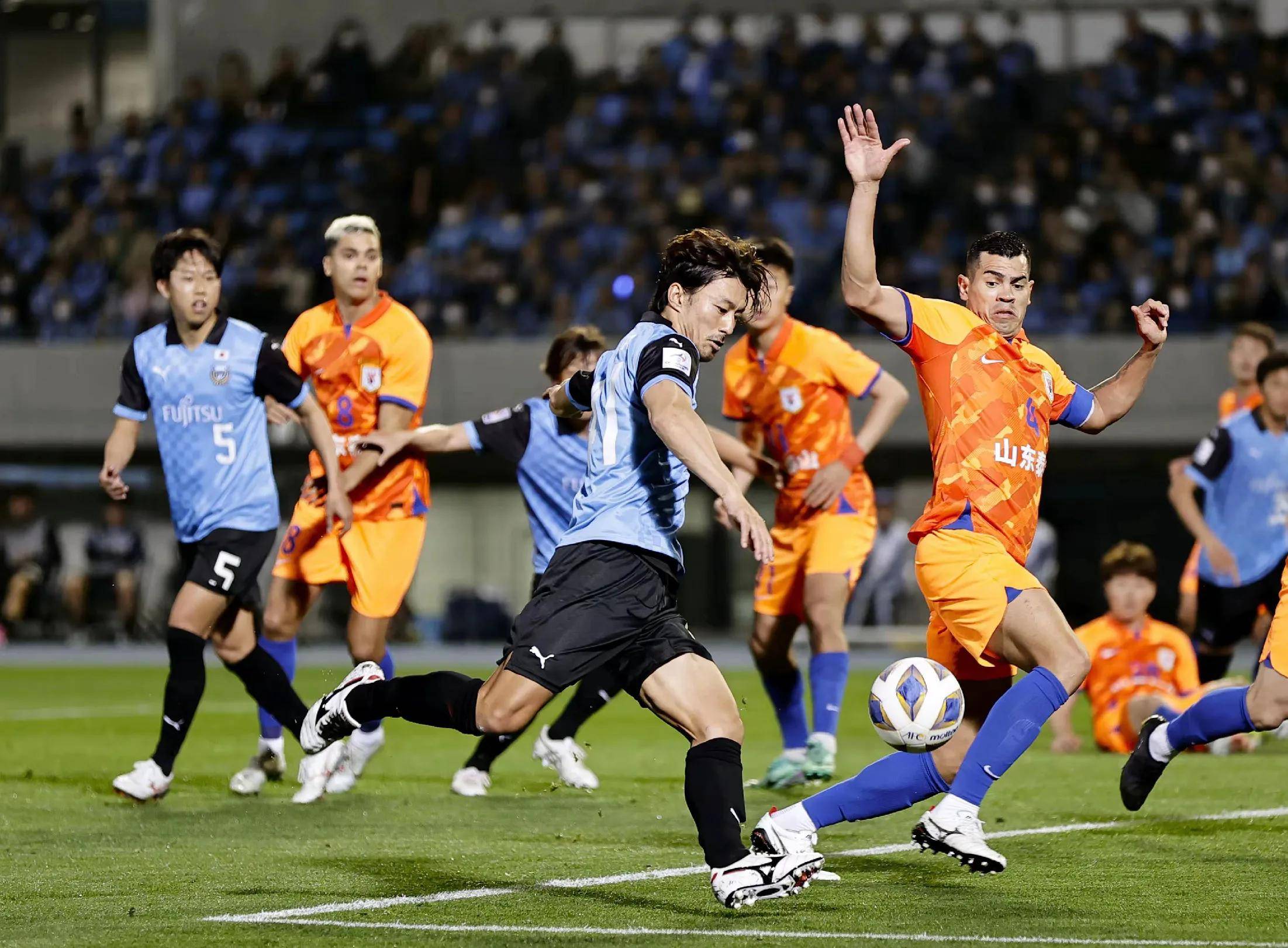 东亚球队在国际赛场上赢得胜利的简单介绍