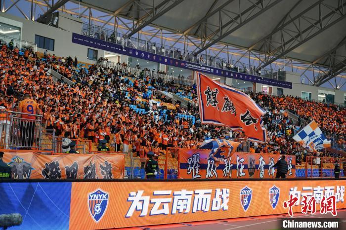 关于冠军联赛淘汰赛首轮战火重燃的信息