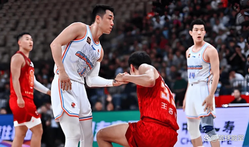 球员在比赛中展现出色表现获赞