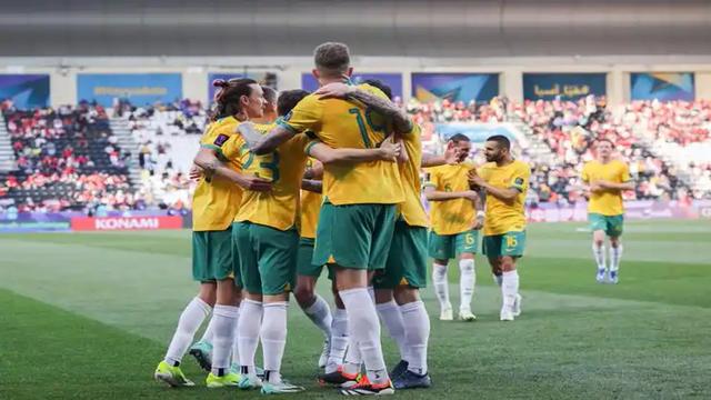 纳瓦罗帽子戏法,那不勒斯大胜桑普多利亚 纳瓦罗帽子戏法,那不勒斯大胜桑普多利亚