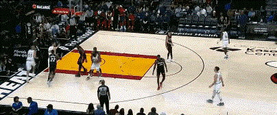 FB体育官网-诺维奇客场负于对手，惨遭横扫