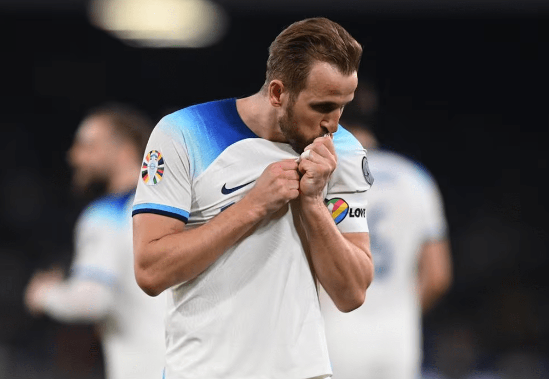 FB体育在线-英格兰队成功进入欧预赛淘汰赛