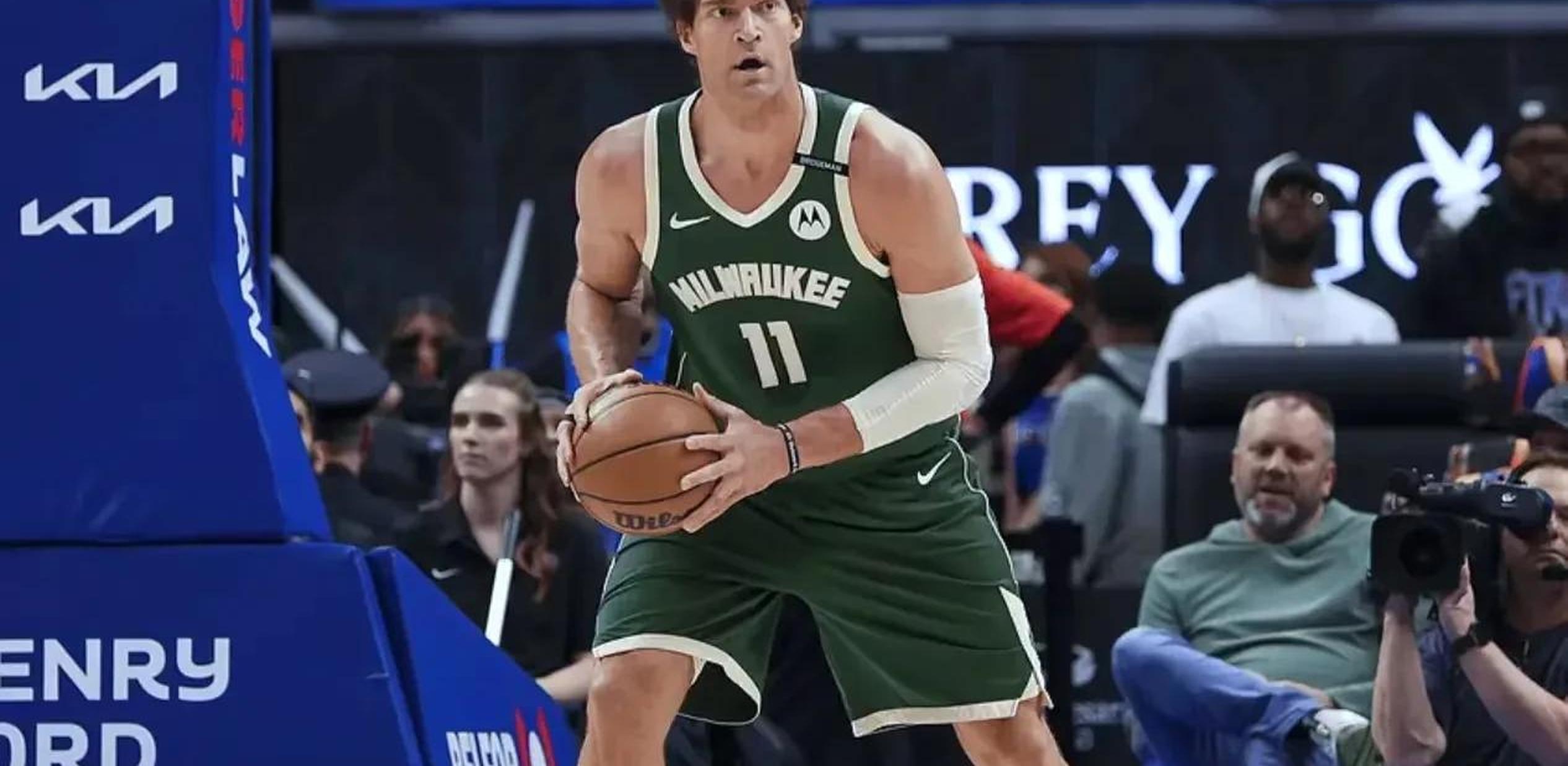 大洛佩兹庆祝打破纪录,掘金队遭遇溃败的简单介绍 大洛佩兹庆祝打破纪录,掘金队遭遇溃败的简单介绍