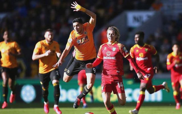 狼队客场战胜水晶宫，稳步前进