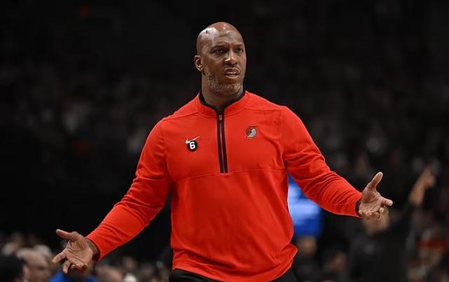 开拓者主教练下课，新人接手带领球队的简单介绍