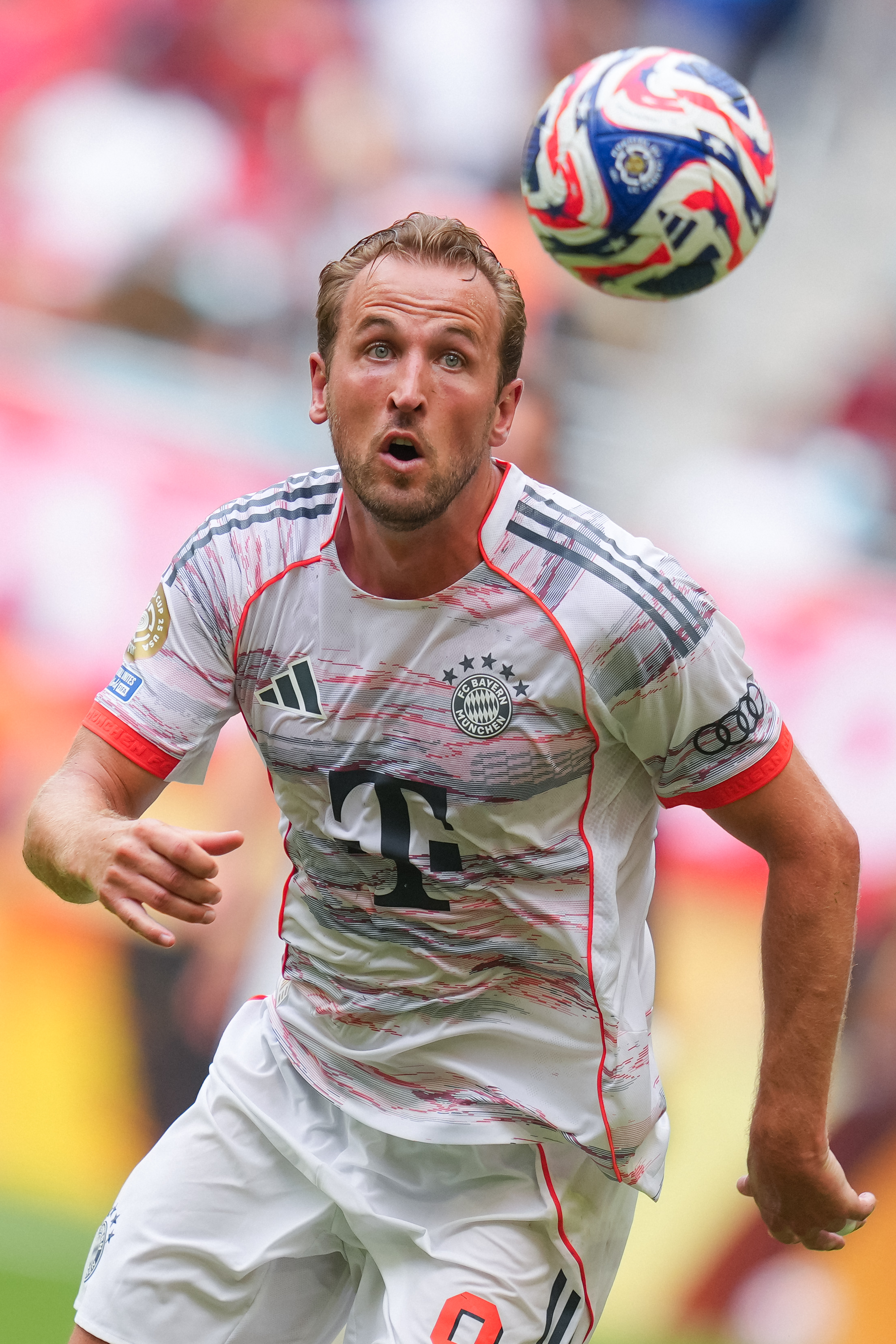 关于拜仁慕尼黑比分惨败，无缘晋级八强的信息