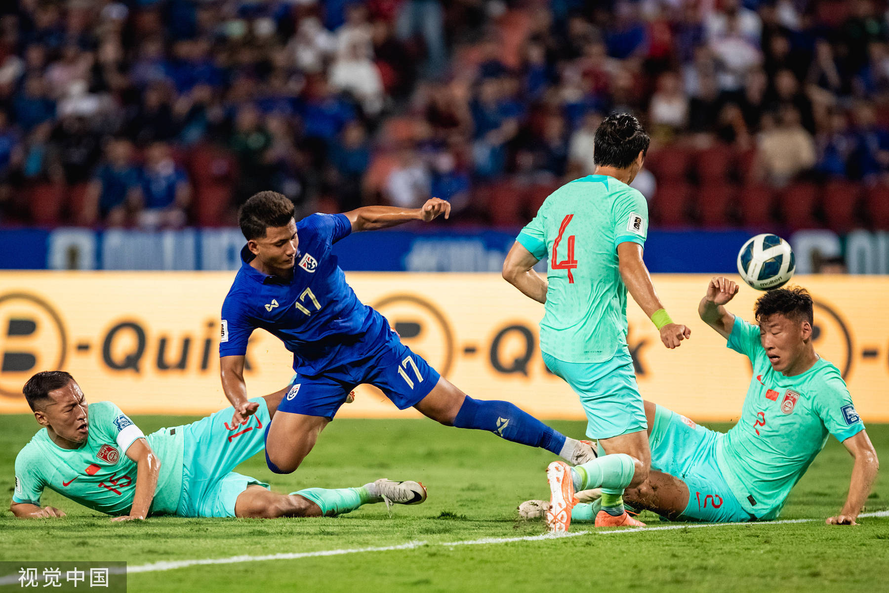 关于华伦西亚大胜对手，追赶积分榜的信息