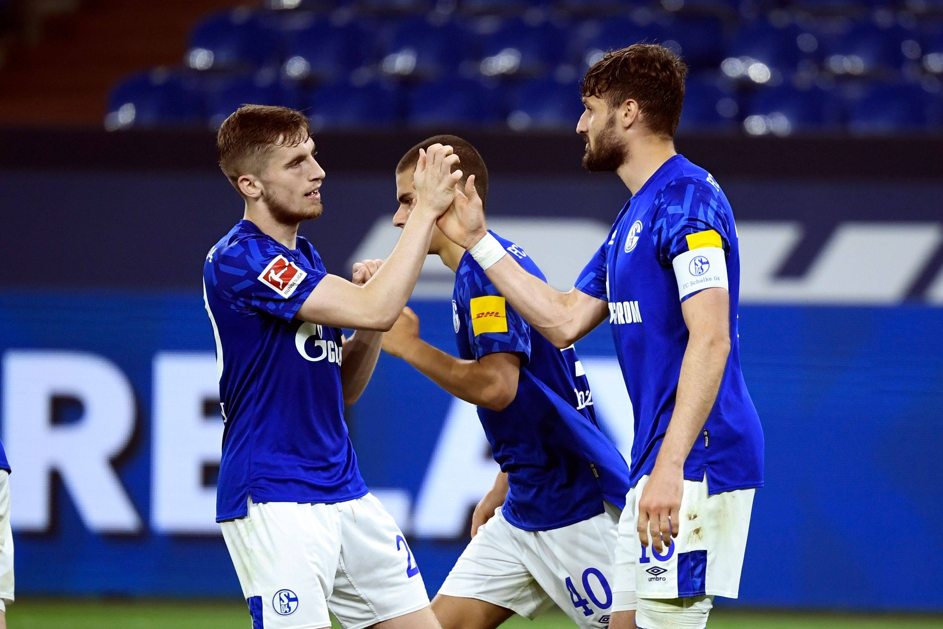 不莱梅客场不敌沙尔克，失去领先优势的简单介绍