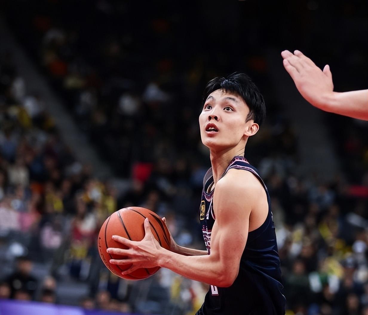 FB体育官网-战术调整取得成效，球队整体表现逐渐优秀的简单介绍