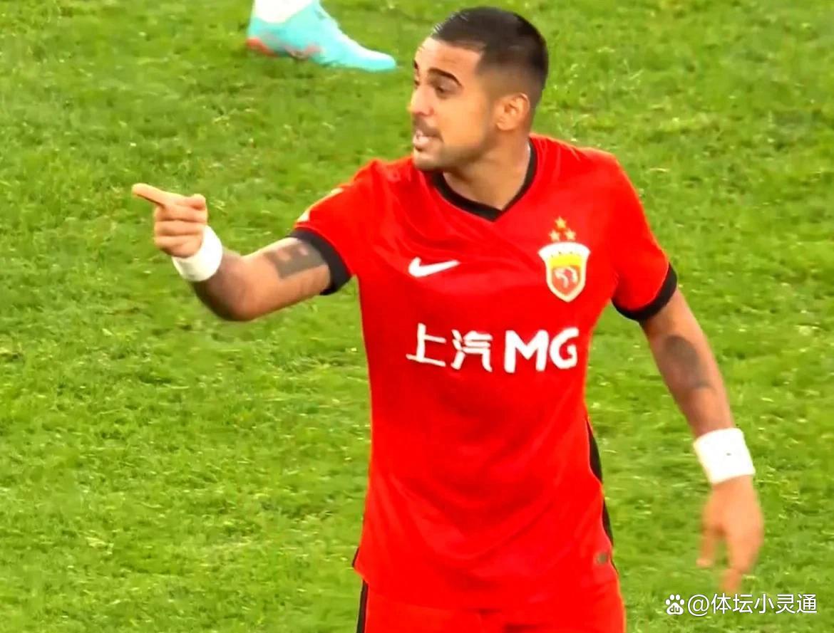 上海队在比赛中展现出色表现