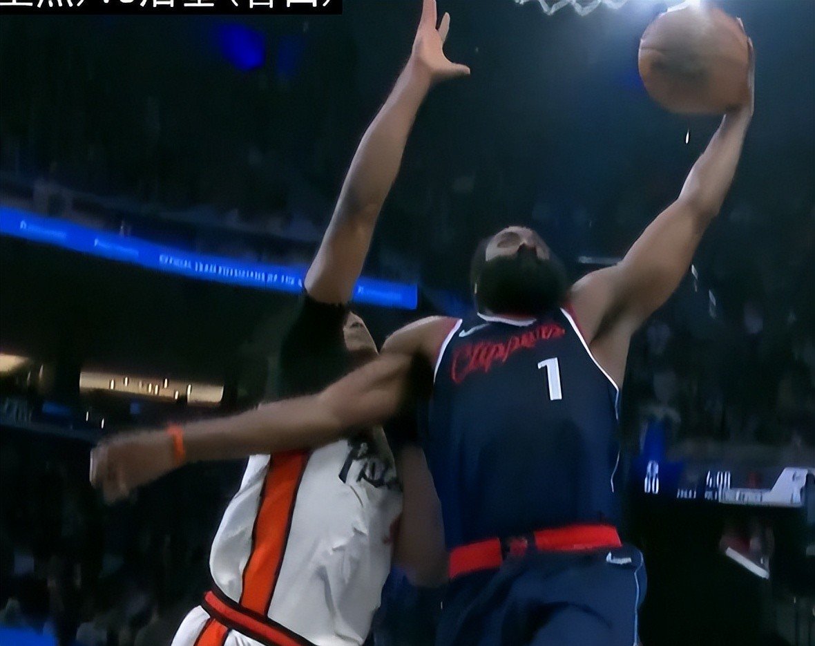 老鹰硬战快船遭遇两连败