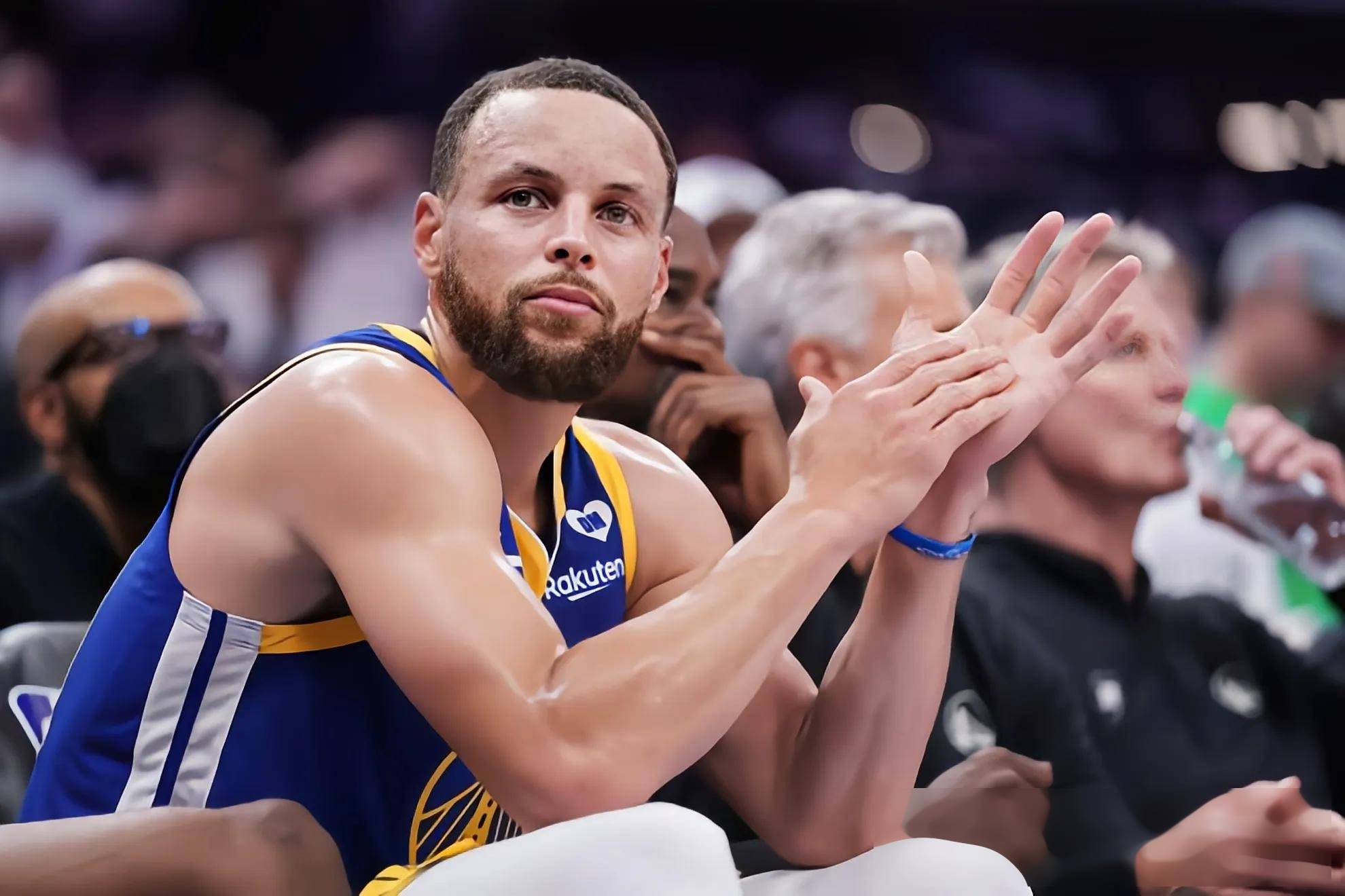 FB体育在线-联盟最强三分手！勇士大胜76人，库里砍下35分