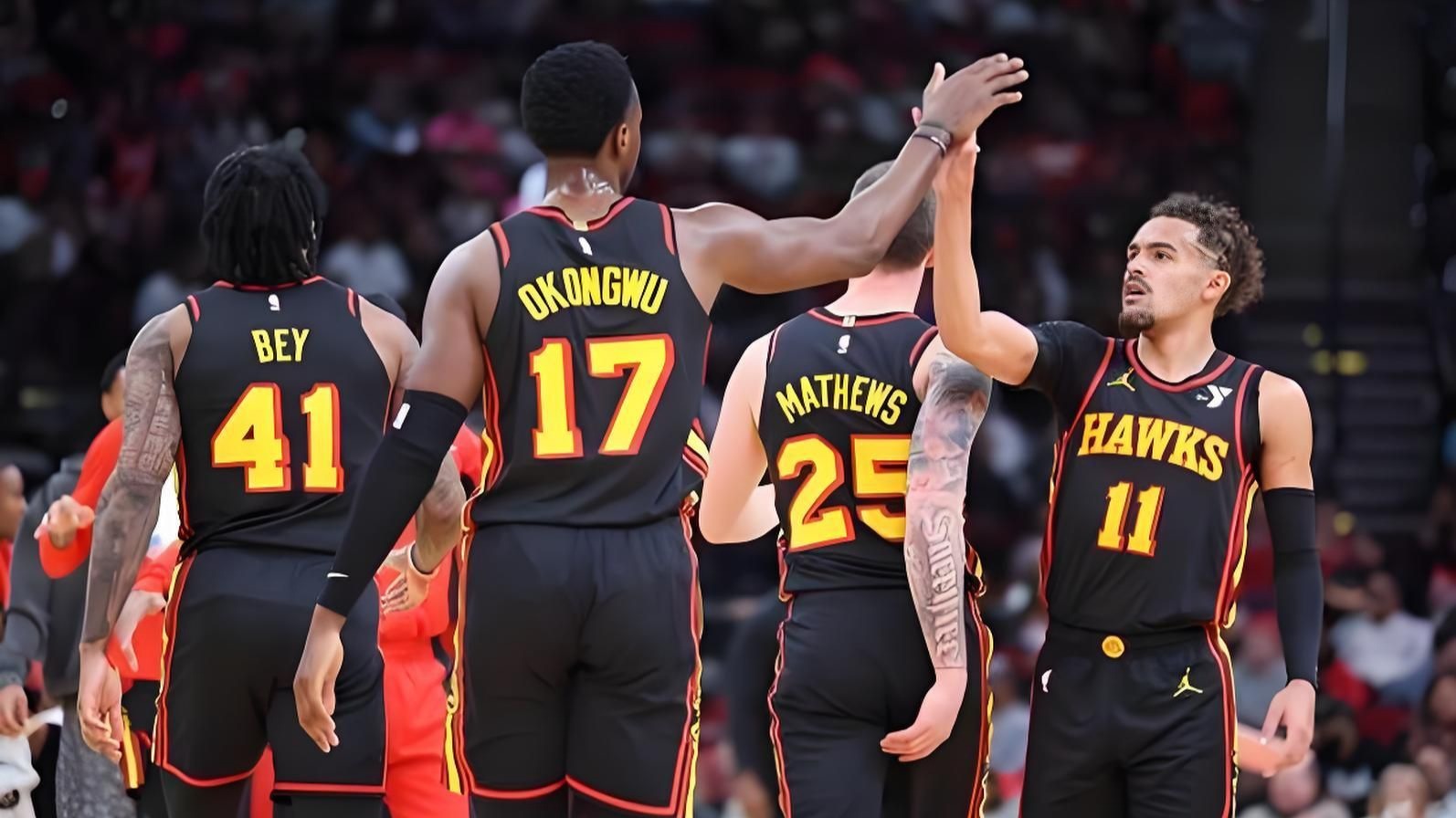 老鹰主场惨负湖人，英格拉姆狂砍28分