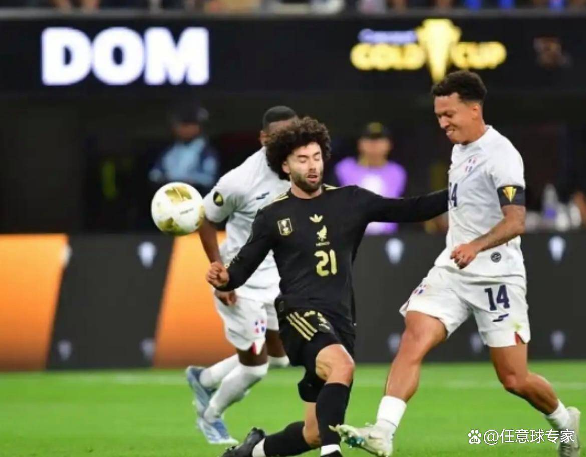 FB体育官方网站-墨西哥完胜加拿大，阿尔瓦雷斯打破历史纪录